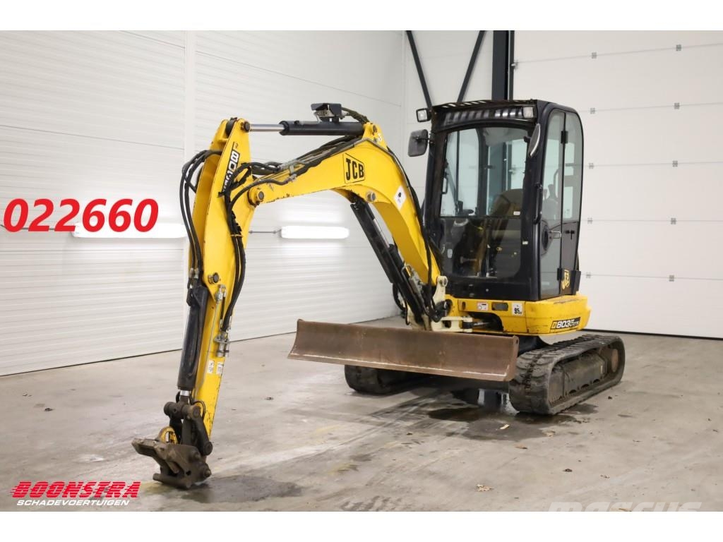 JCB ZTS 8035 BY 2014 2.681 Uur Mini rýpadlá < 7t