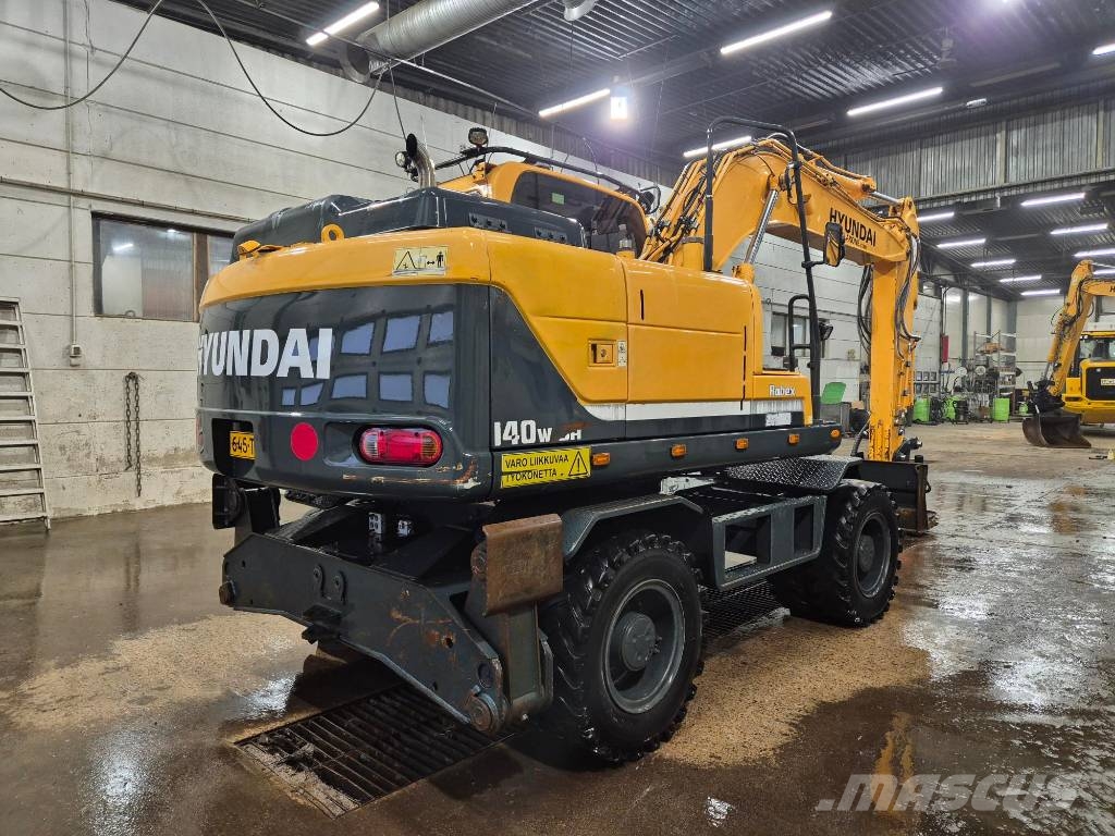 Hyundai R 140 W-9A Pyöräkaivukoneet