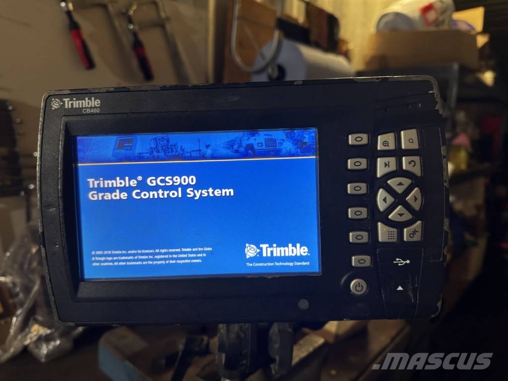 Trimble GCS 900 CB 460 3D 2D Grade control completely Instrumenten, meet- en automatiseringsapparatuur