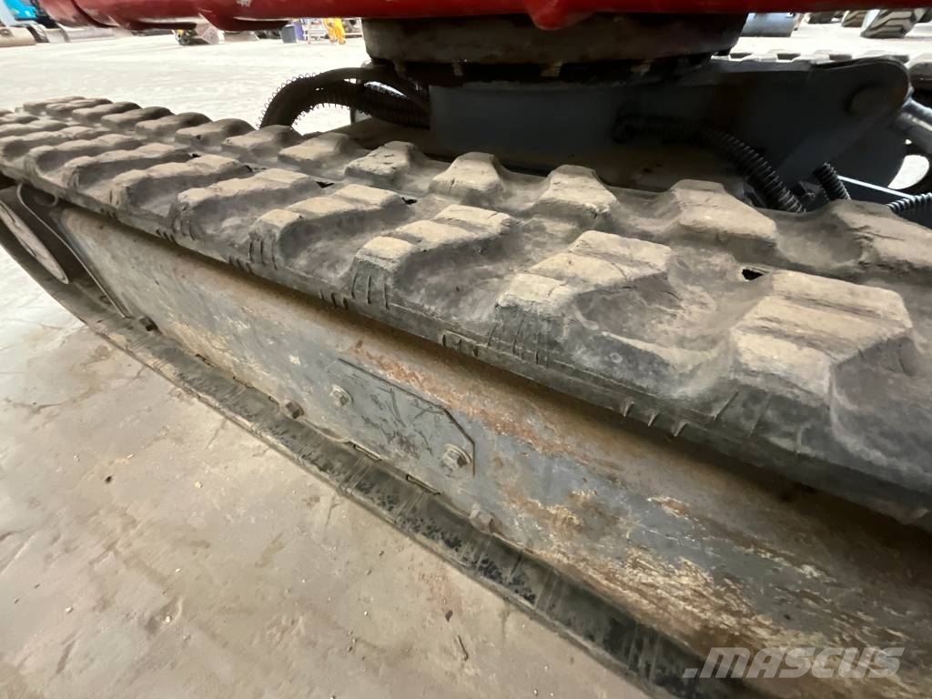 Takeuchi TB 210 R Minibagger < 7t