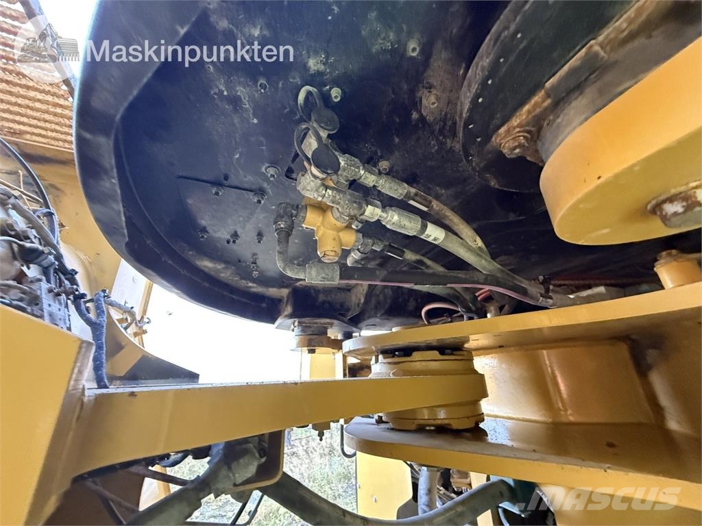 CAT 980M Rataslaadurid