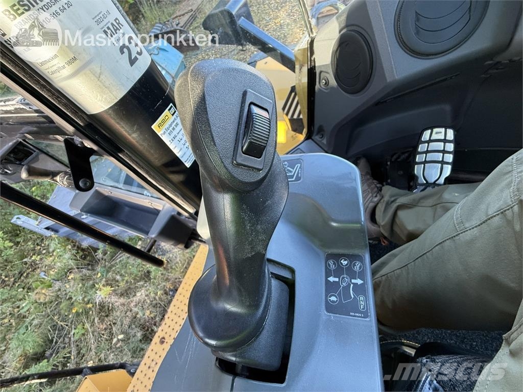 CAT 980M Rataslaadurid
