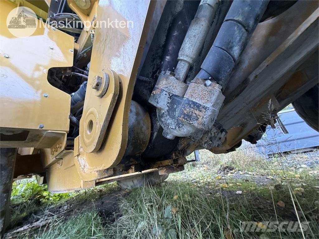 CAT 980M Rataslaadurid