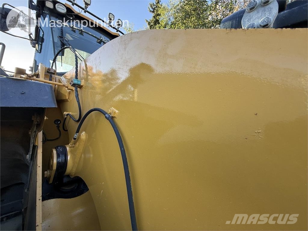 CAT 980M Rataslaadurid