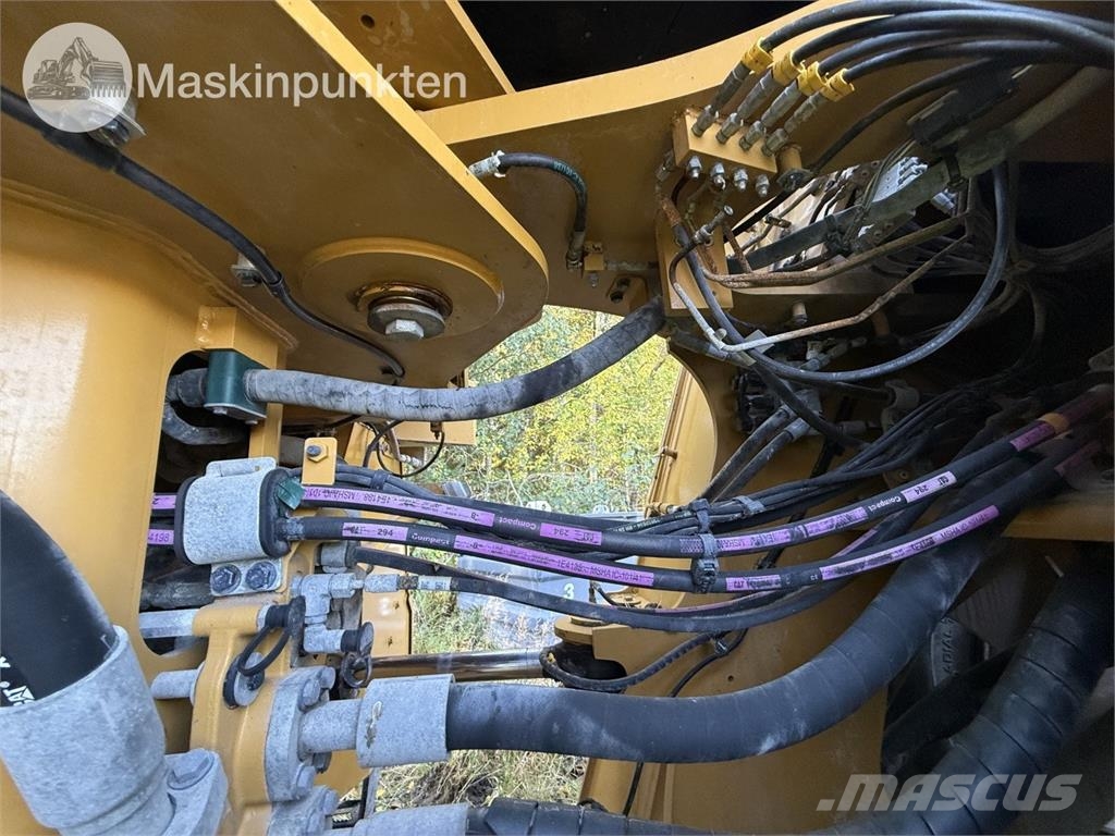 CAT 980M Rataslaadurid