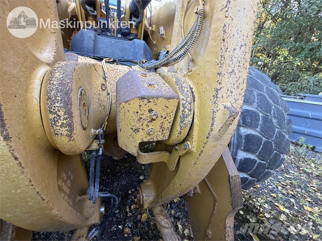 CAT 980M Rataslaadurid