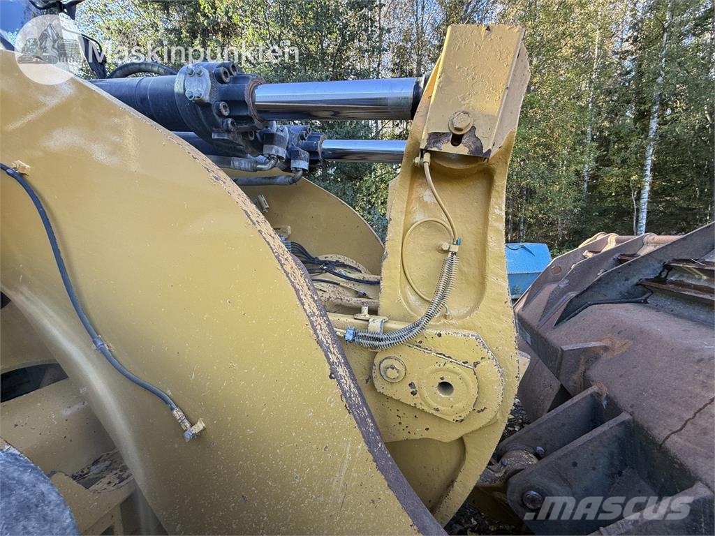 CAT 980M Rataslaadurid