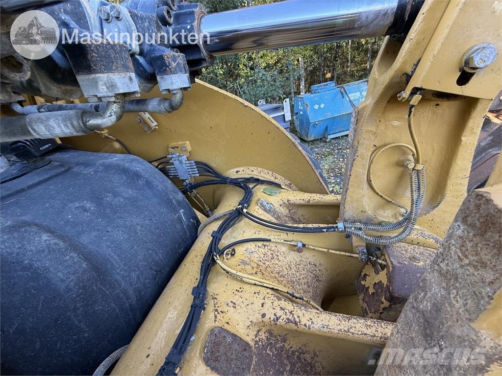 CAT 980M Rataslaadurid