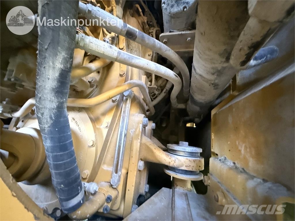 CAT 980M Rataslaadurid