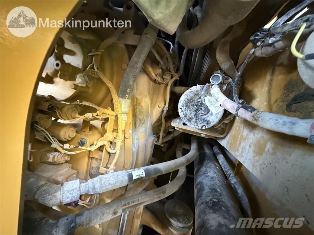 CAT 980M Rataslaadurid