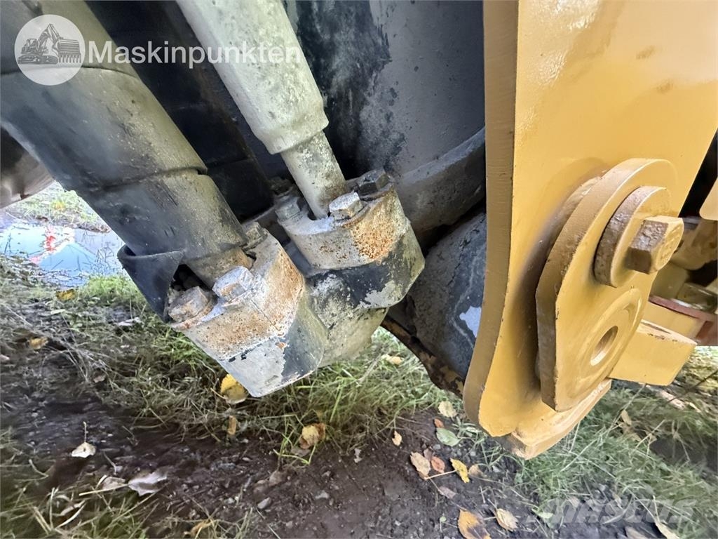 CAT 980M Rataslaadurid