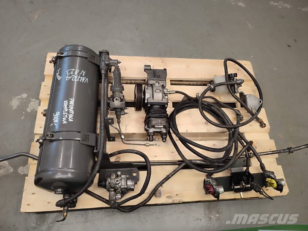 Valtra N123 Pneumatic system Compressor K 014774 LK 1573 Saseler