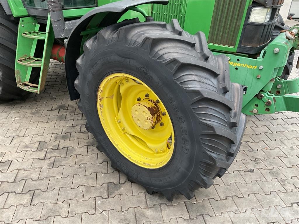 John Deere 6800 Tractors