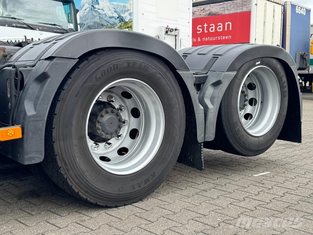 Volvo FH 16 750 6x2 Retarder Globe XL Prime Movers