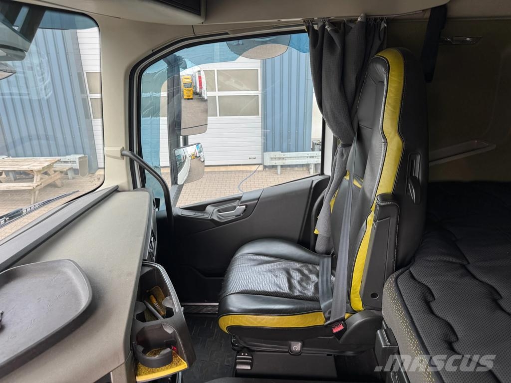 Volvo FH 16 750 6x2 Retarder Globe XL Prime Movers