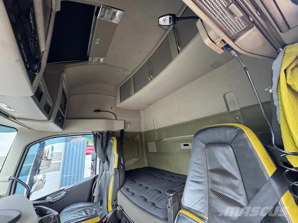 Volvo FH 16 750 6x2 Retarder Globe XL Prime Movers