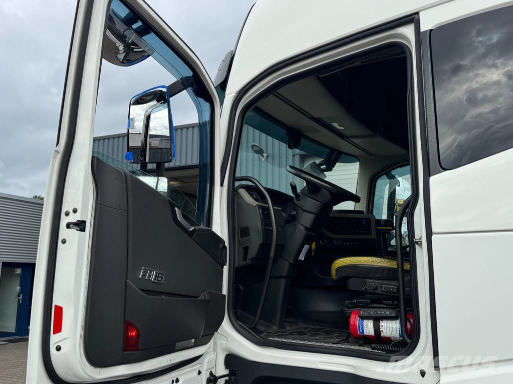 Volvo FH 16 750 6x2 Retarder Globe XL Prime Movers