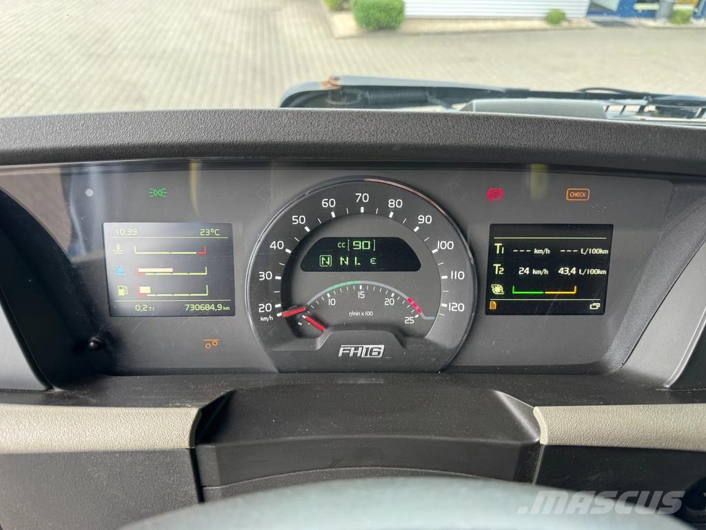 Volvo FH 16 750 6x2 Retarder Globe XL Trekkers