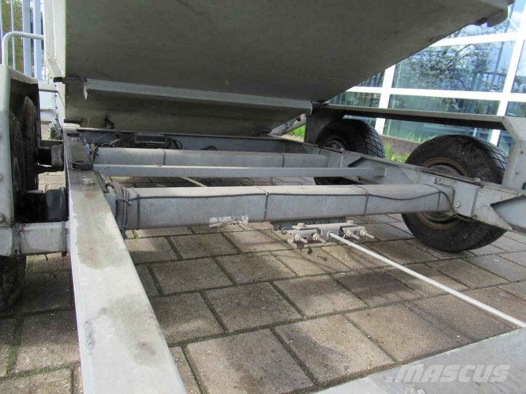  E.S.V.E AWK 2000 Kipper Gesloten Vloeistof / water Gesloten opbouw trailers