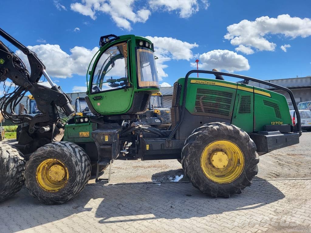 John Deere 1270 E Harvesteriai (miško kirtimo mašinos)