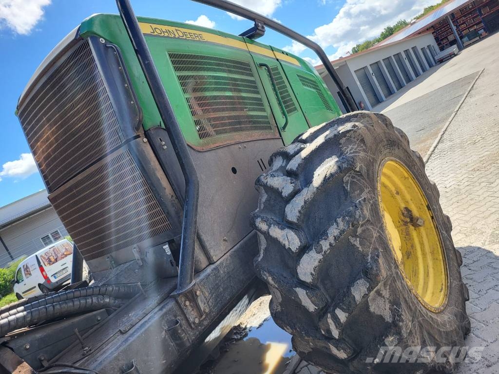 John Deere 1270 E Harvesteriai (miško kirtimo mašinos)