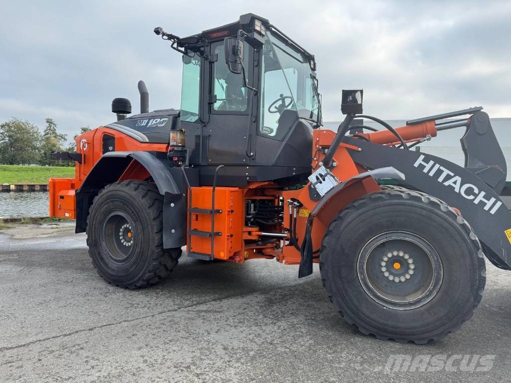 Hitachi ZW 180-7 Rataslaadurid