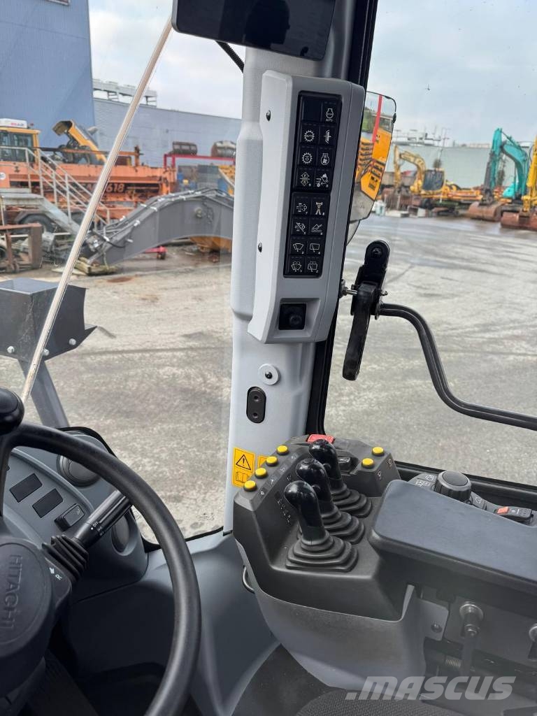 Hitachi ZW 180-7 Rataslaadurid