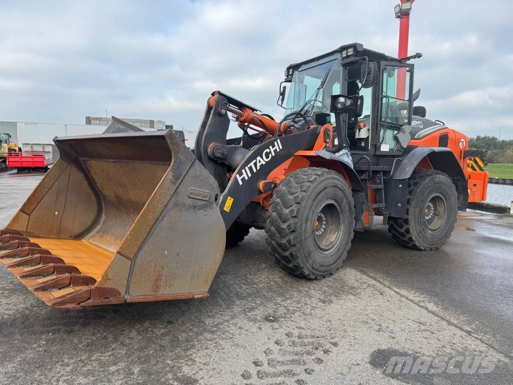 Hitachi ZW 180-7 Rataslaadurid