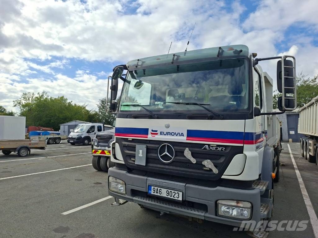Mercedes-Benz 1833 4X2 AXOR 4500 Araç üzeri vinçler