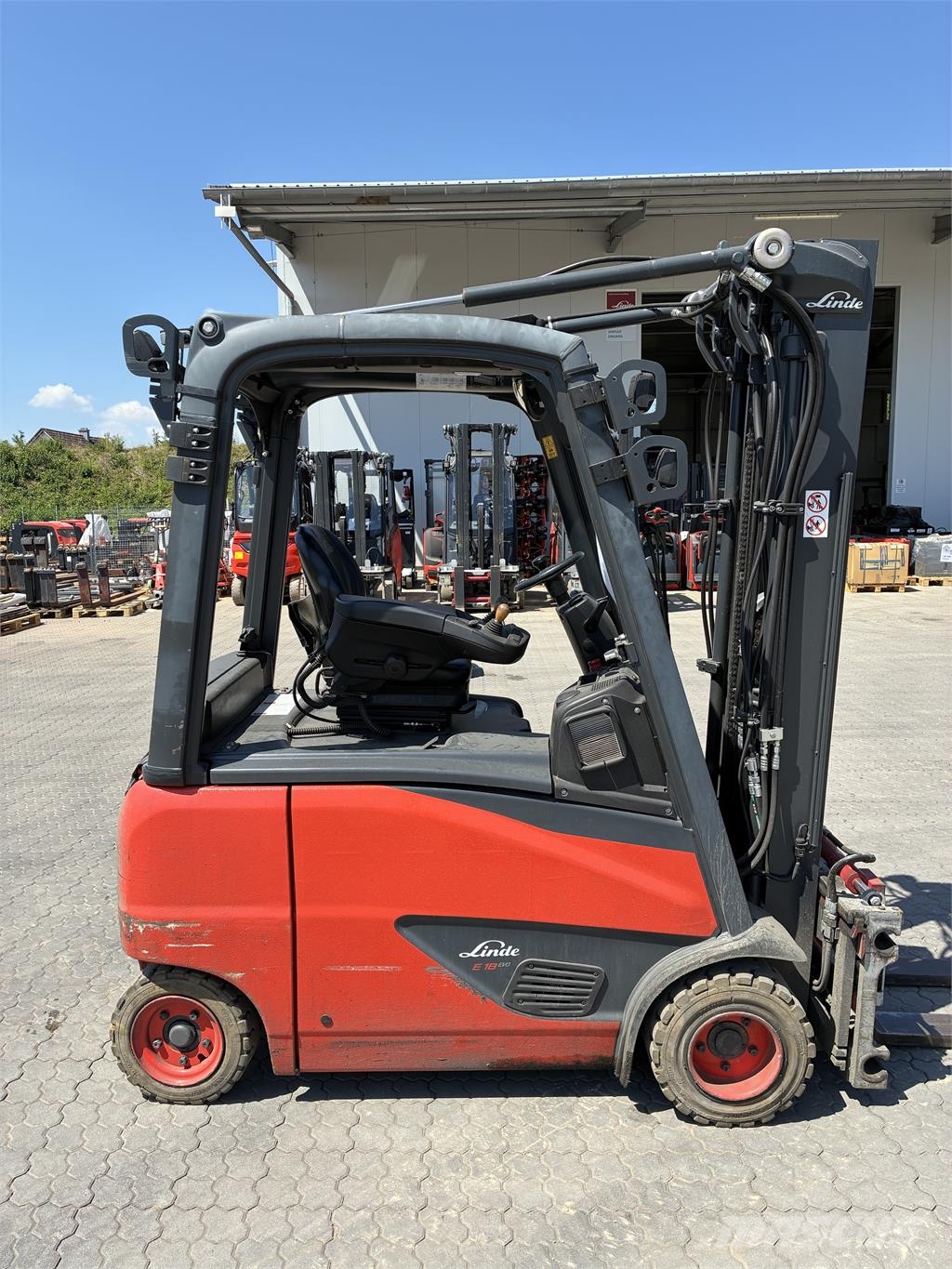 Linde E18PH شاحنات ذات رافعات شوكية تعمل بالكهرباء