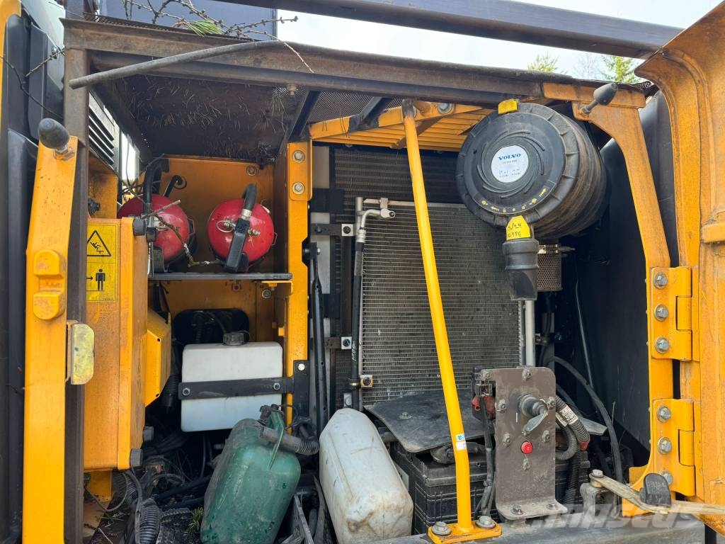 Volvo EC 140 DLM Excavadoras de cadenas