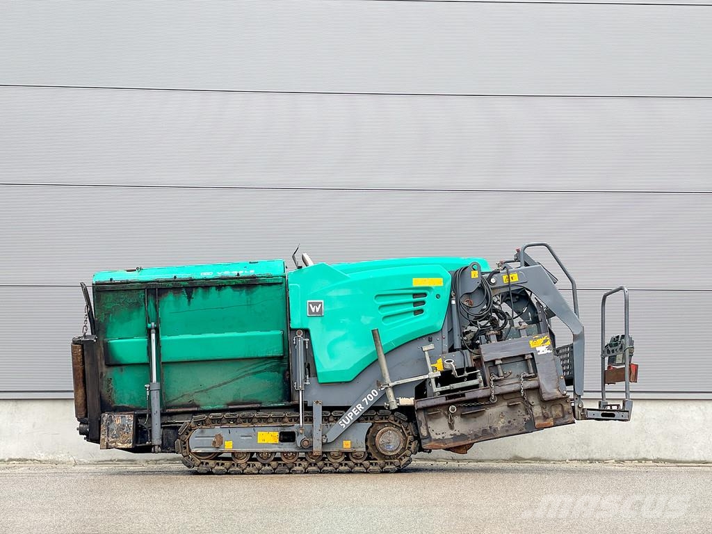 Vögele SUPER 700-3i Машини за асфалт