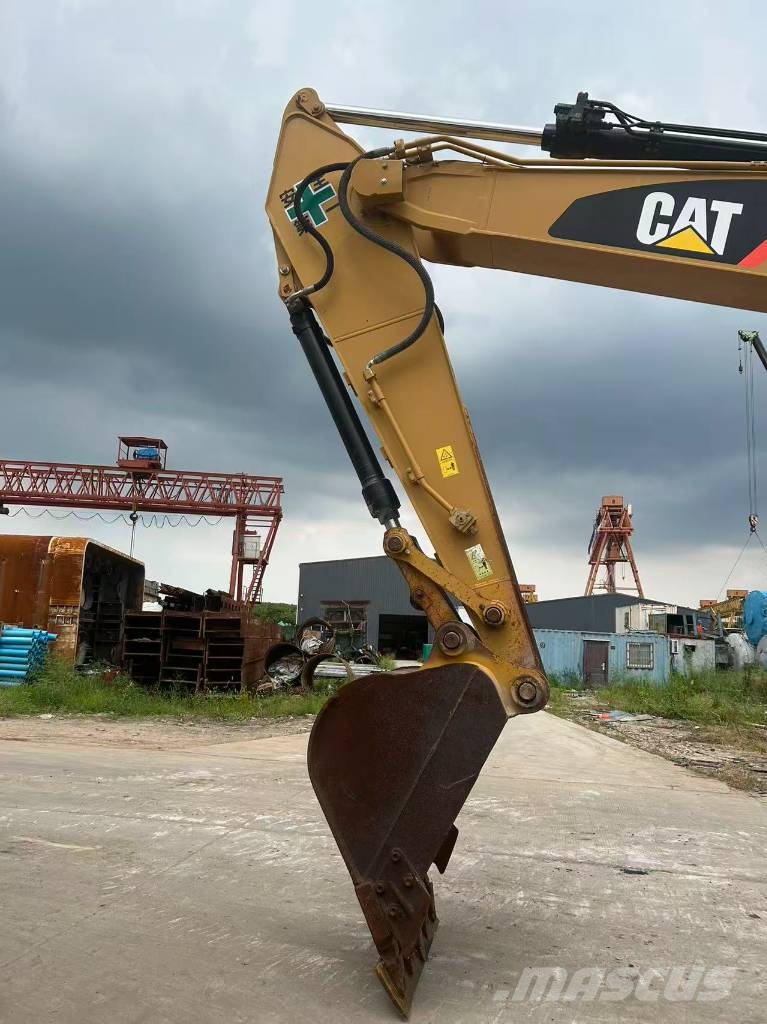 CAT 320E Bageri gusjeničari
