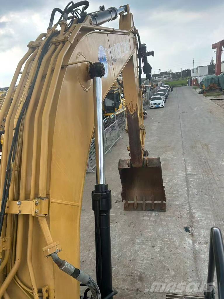 CAT 320E Bageri gusjeničari