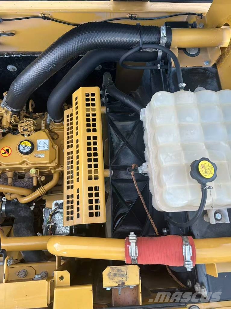 CAT 320E Bageri gusjeničari