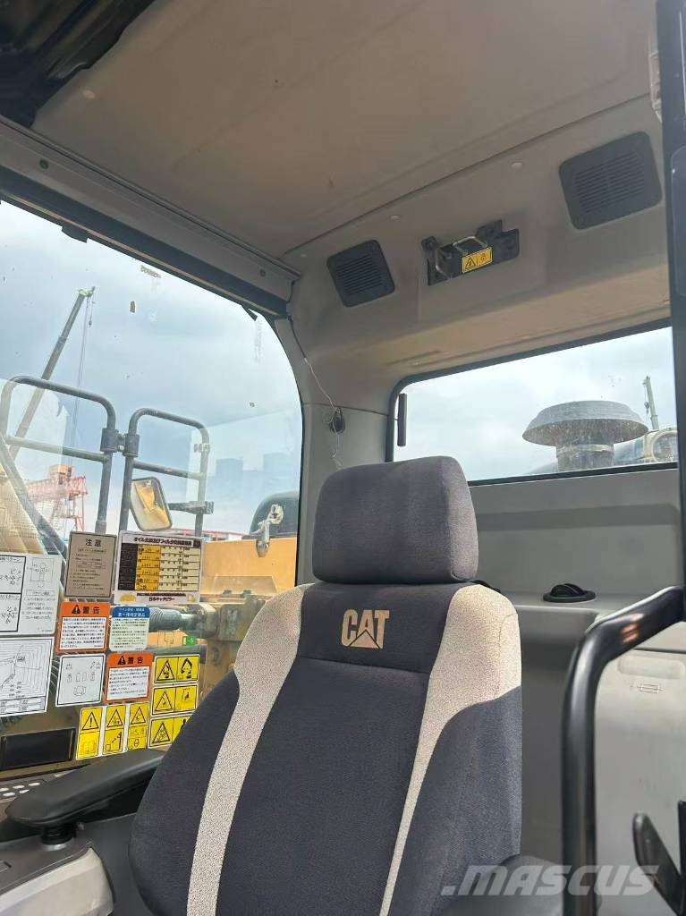 CAT 320E Bageri gusjeničari