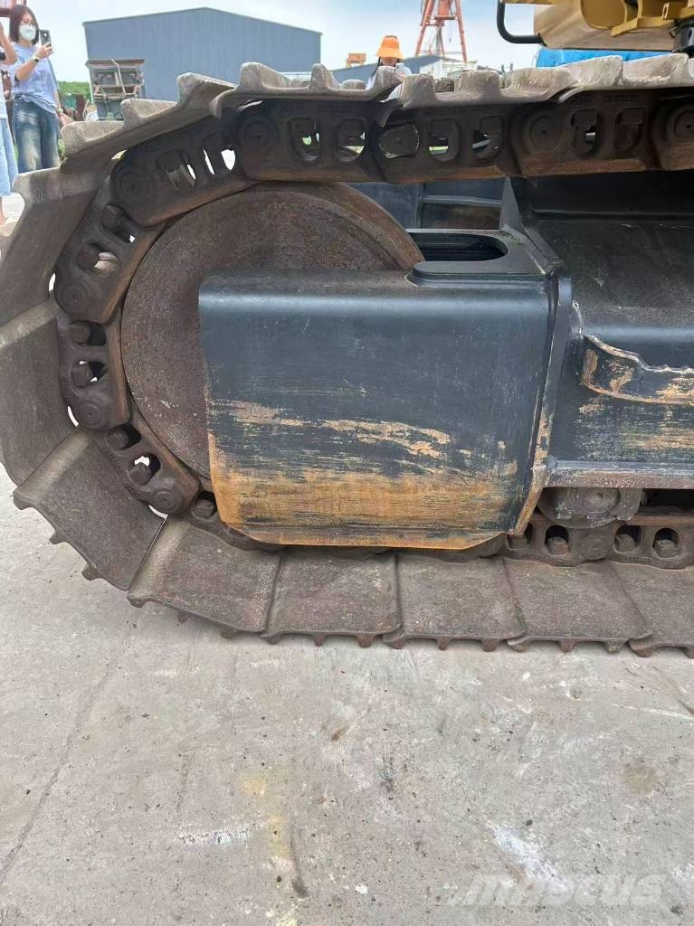 CAT 320E Bageri gusjeničari
