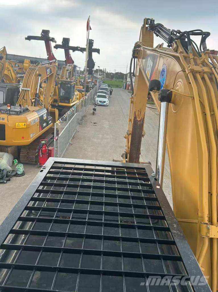 CAT 320E Bageri gusjeničari