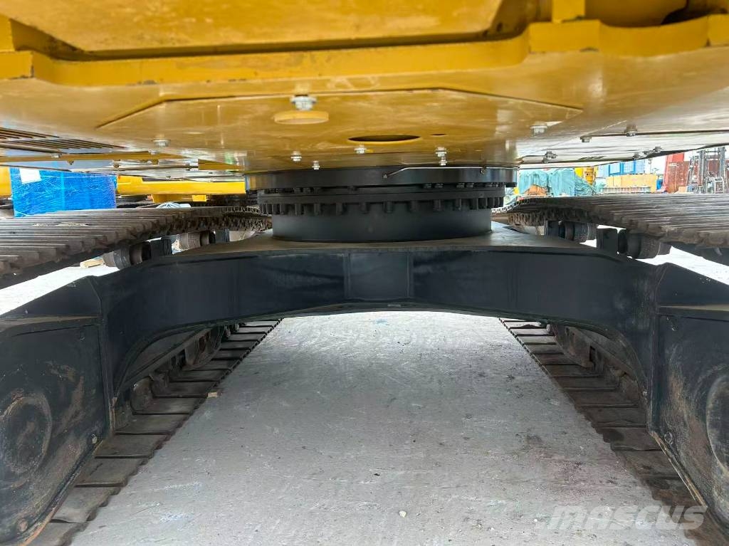 CAT 320E Bageri gusjeničari
