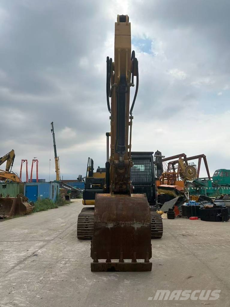 CAT 320E Bageri gusjeničari
