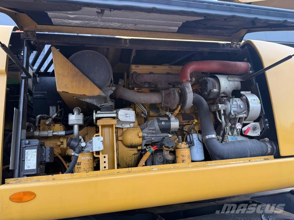 CAT M313D Wielgraafmachines