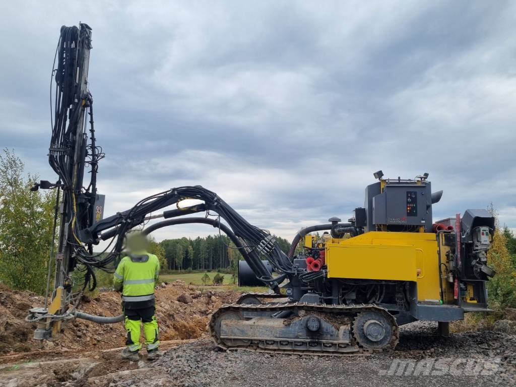 Atlas Copco FlexiROC T30R-03 Свердлильні установки