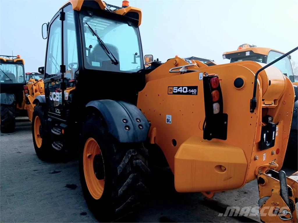 JCB 540-140 مناولات متداخلة