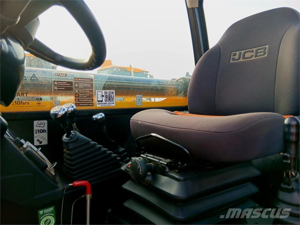 JCB 540-140 مناولات متداخلة