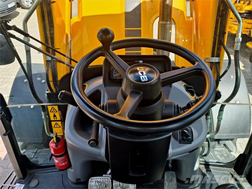 JCB 4CX Plus AEC Graaf-laadcombinaties