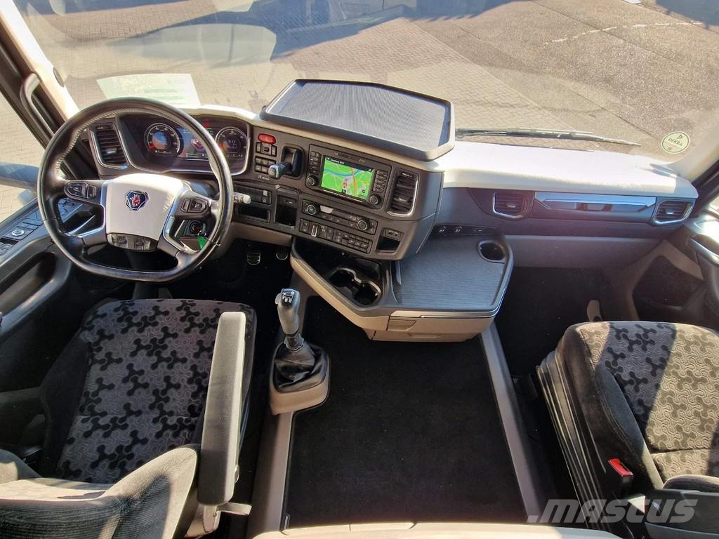 Scania R650 V8 NGS Highline 6x4 - Manual gearbox with ret Trekkvogner