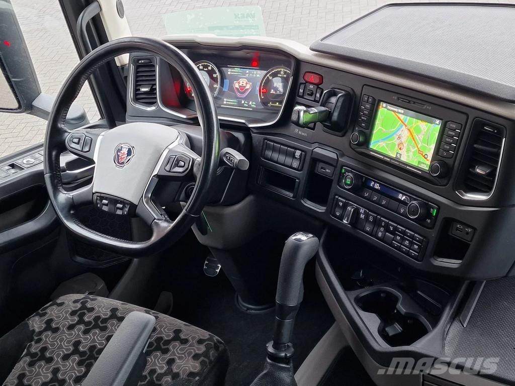 Scania R650 V8 NGS Highline 6x4 - Manual gearbox with ret Trekkvogner