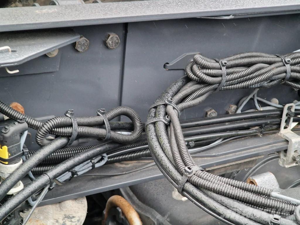 Scania R650 V8 NGS Highline 6x4 - Manual gearbox with ret Trekkvogner