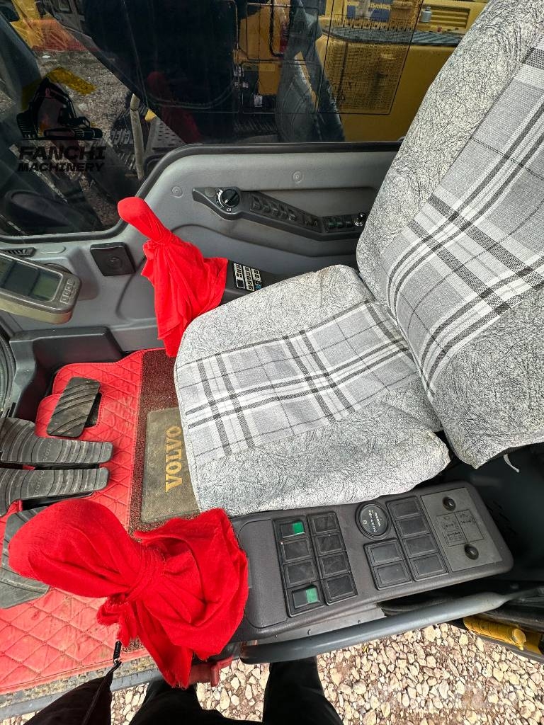 Volvo EC 210 Gravemaskiner på larvebånd
