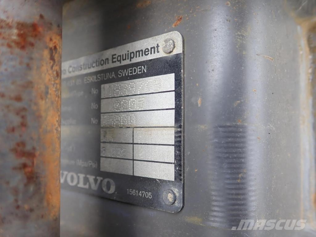 Volvo Tieflöffel 450 mm Pin-on Schaufeln